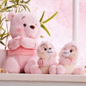 Disney Store Japan Winnie the Pooh Sakura Large Soft Toy på tilbud til 38 kr. hos Disney