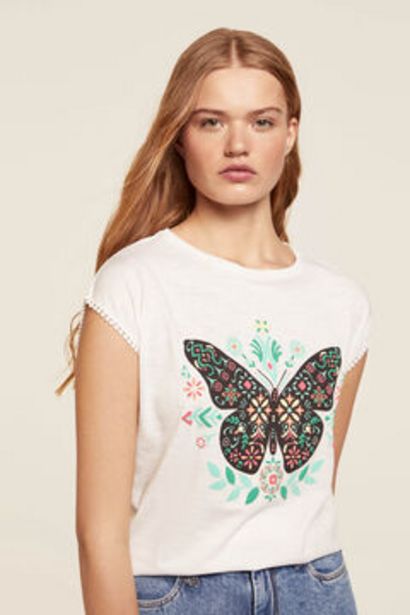 Butterfly lace sleeve T-Shirt på tilbud til 11,99 kr. hos Springfield