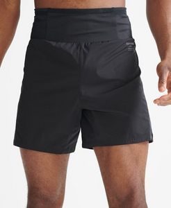 Førsteklasses Run shorts på tilbud til 279,3 kr. hos Superdry